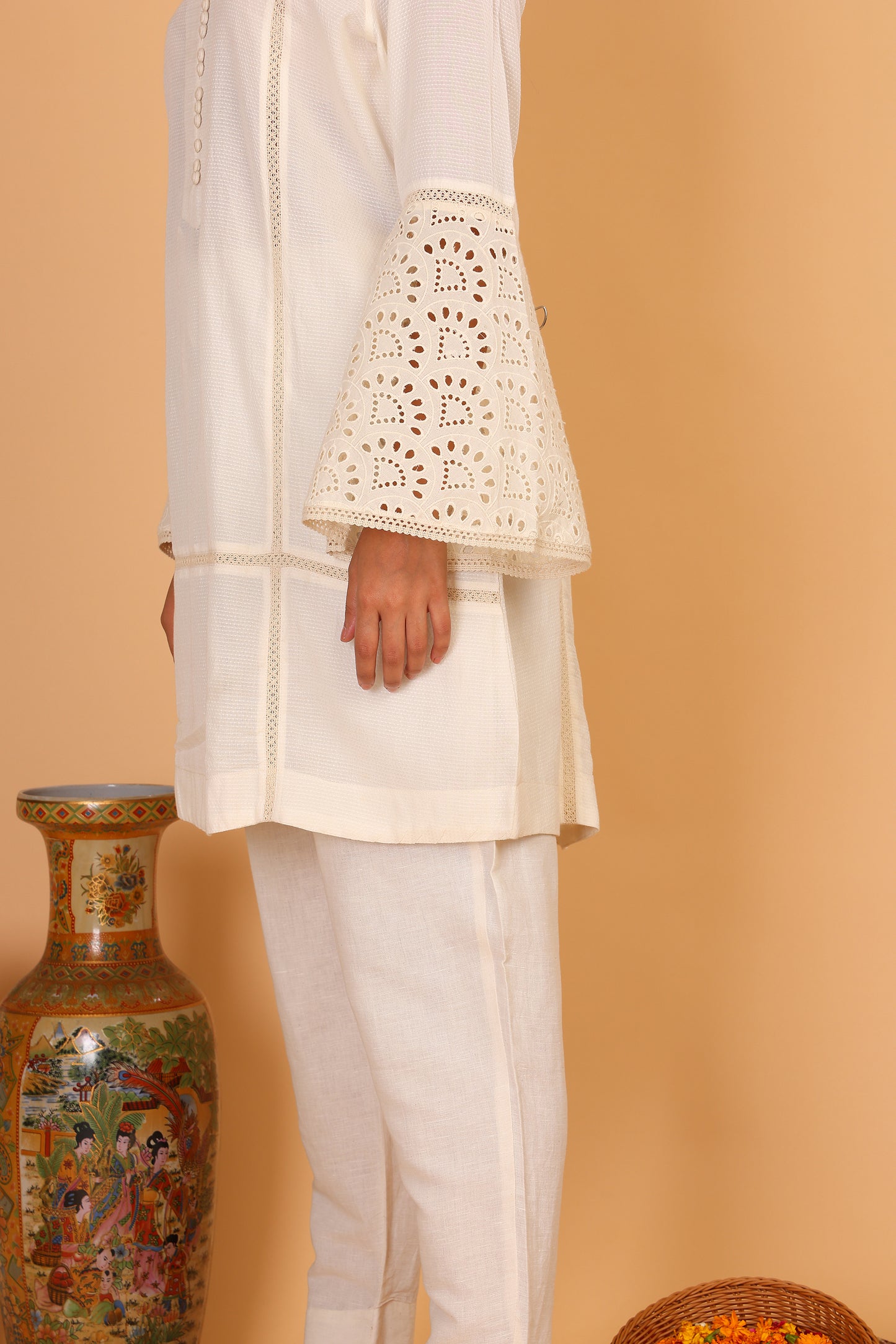Off white textured kurta with lace detailed sleeves and pants