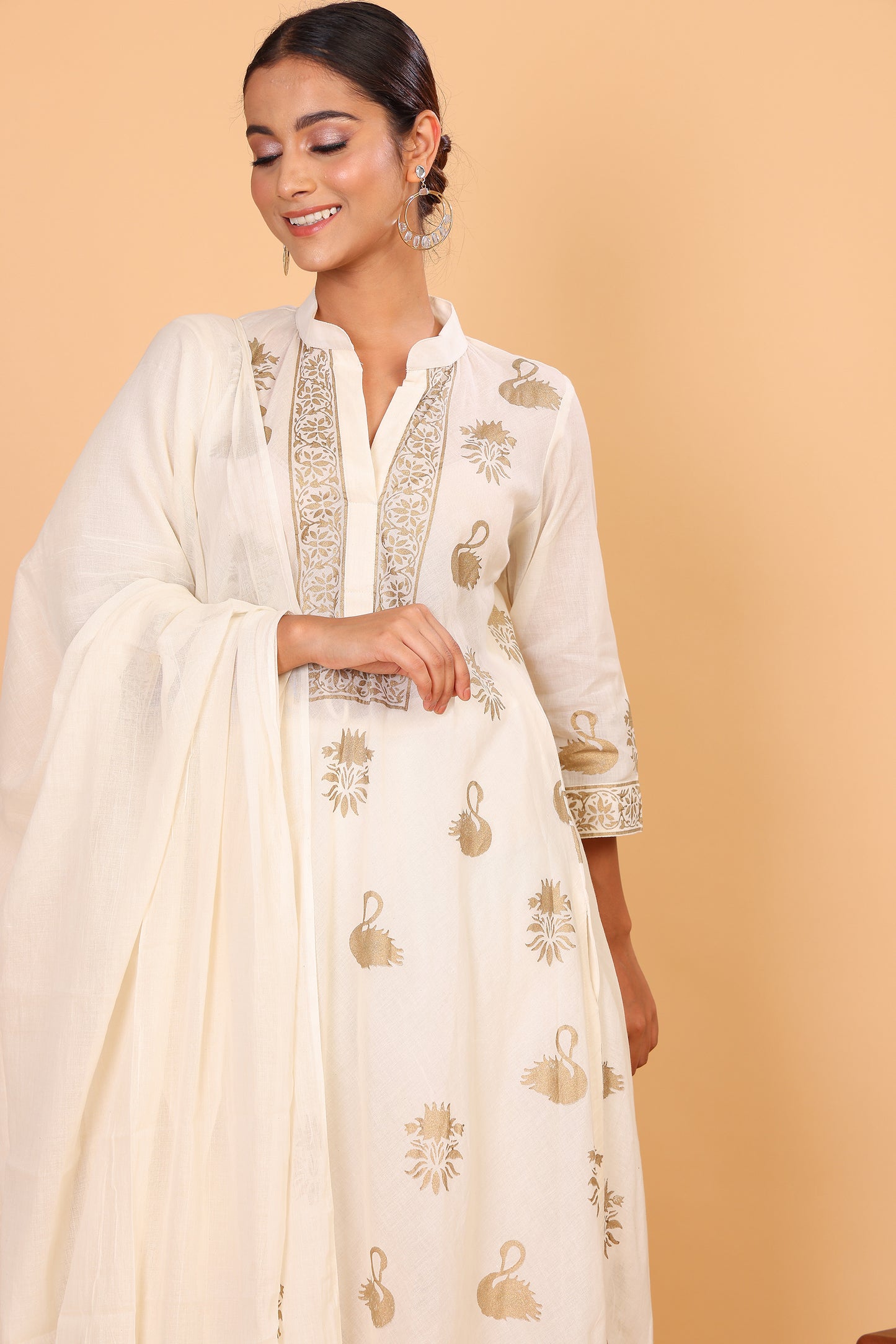 Off white kurta with hand block print in golden