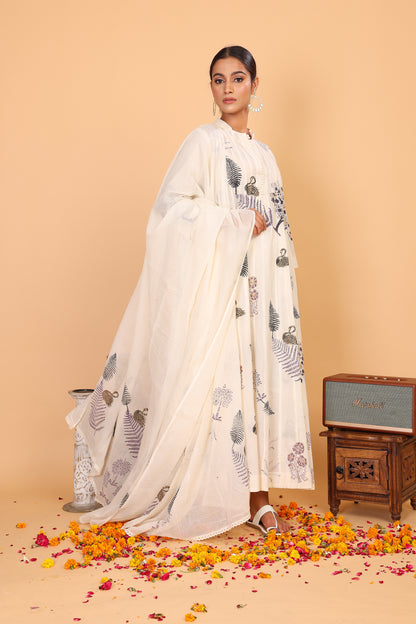 Kalidaar off white kurta with hand block print