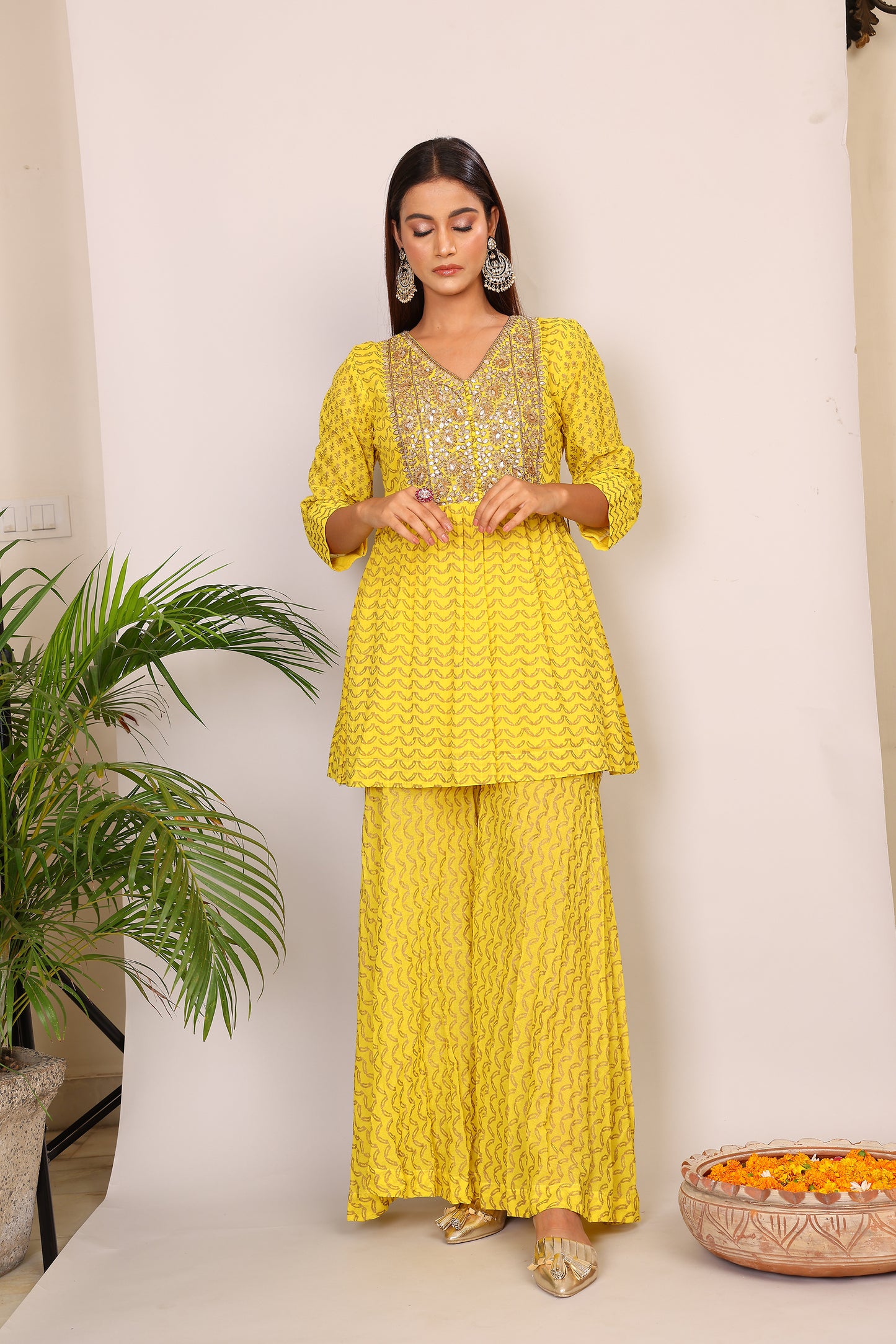 Yellow co-ord with kundan embroidery