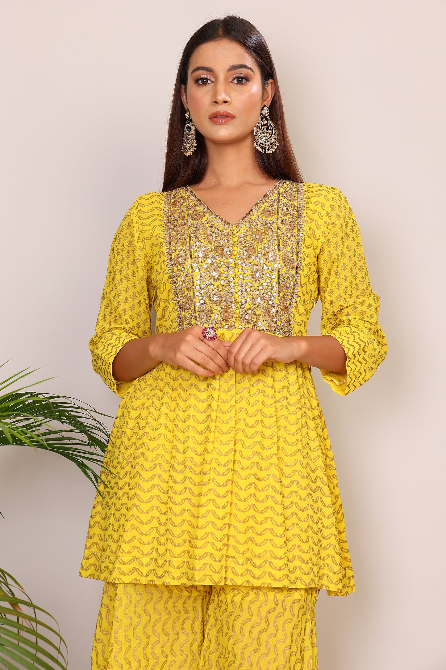 Yellow co-ord with kundan embroidery