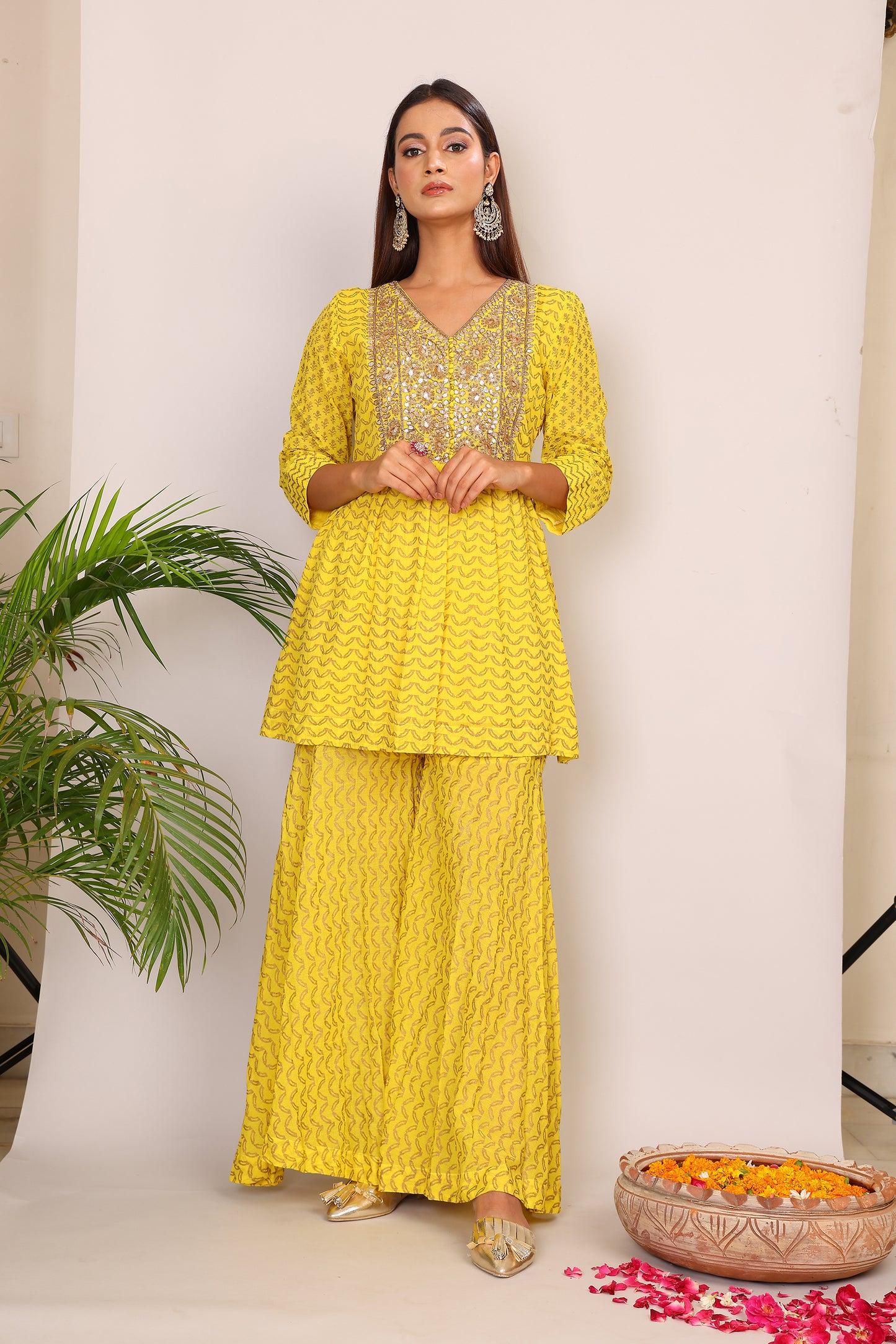 Yellow co-ord with kundan embroidery