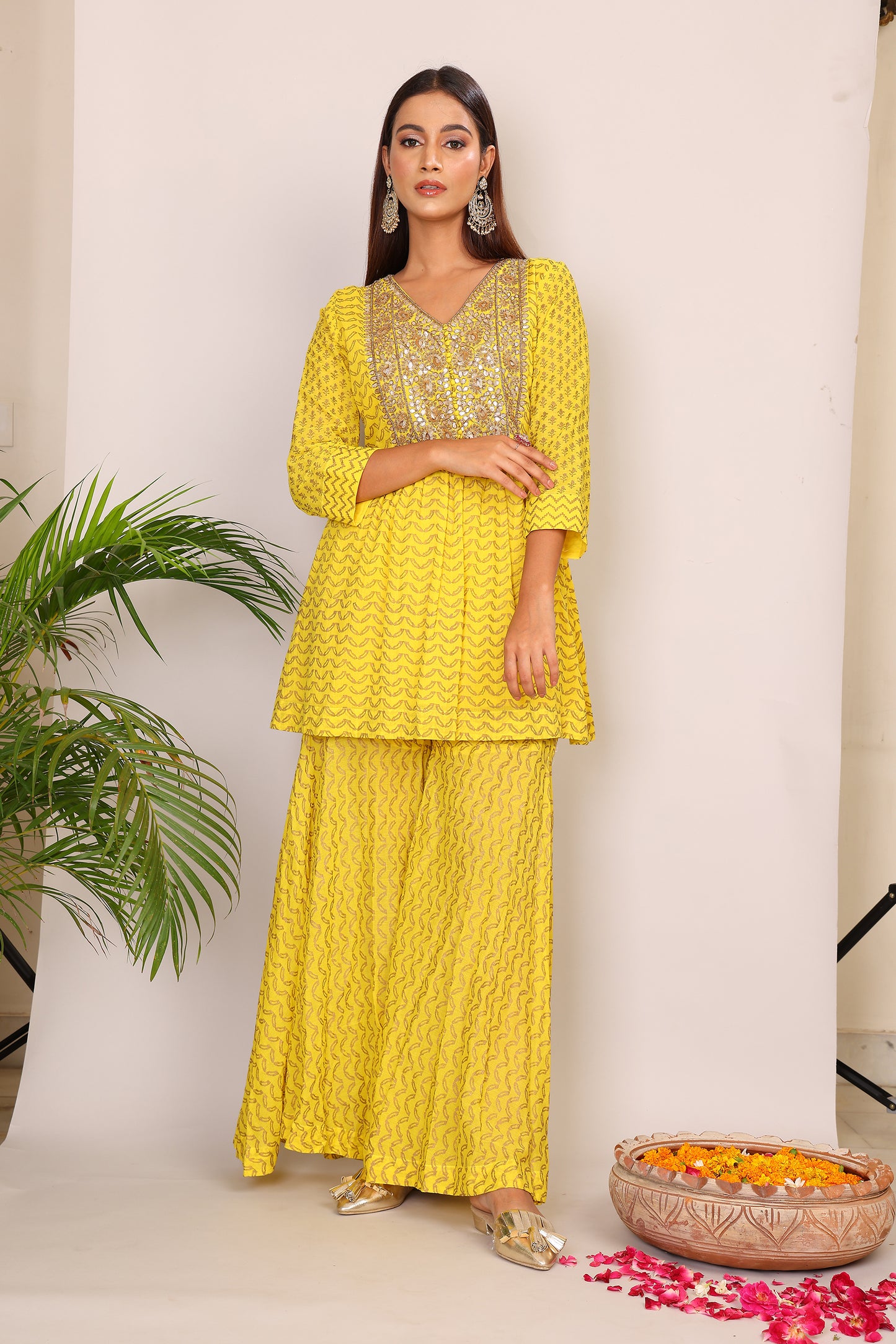 Yellow co-ord with kundan embroidery