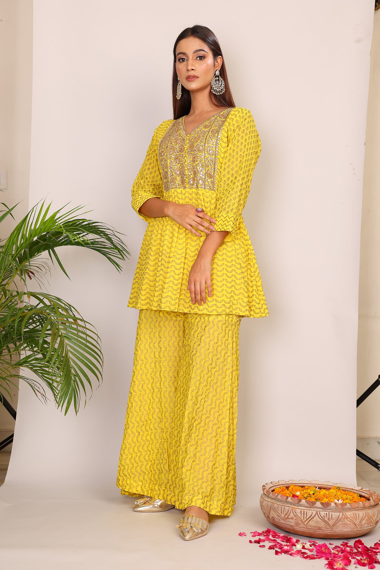 Yellow co-ord with kundan embroidery