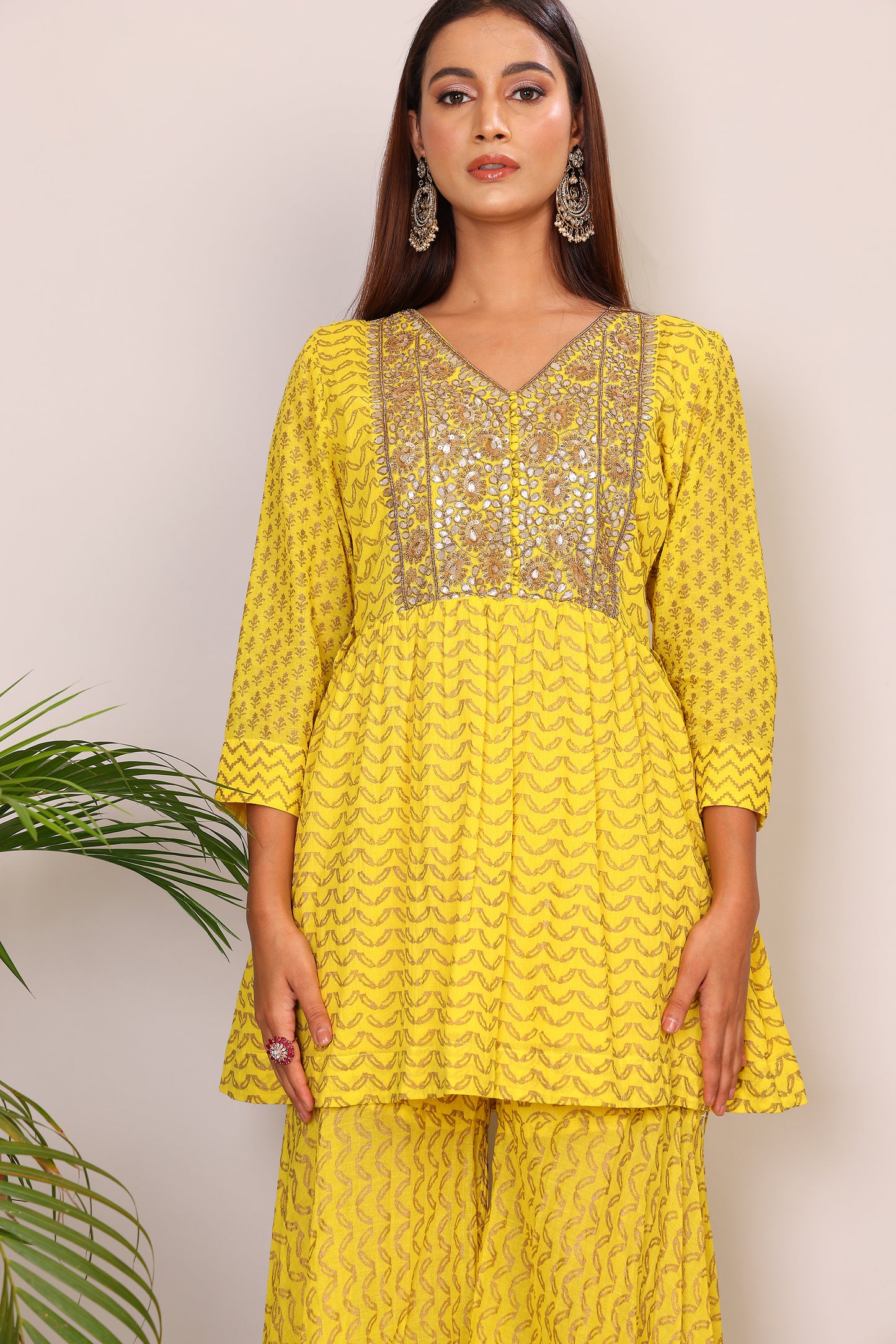 Yellow co-ord with kundan embroidery