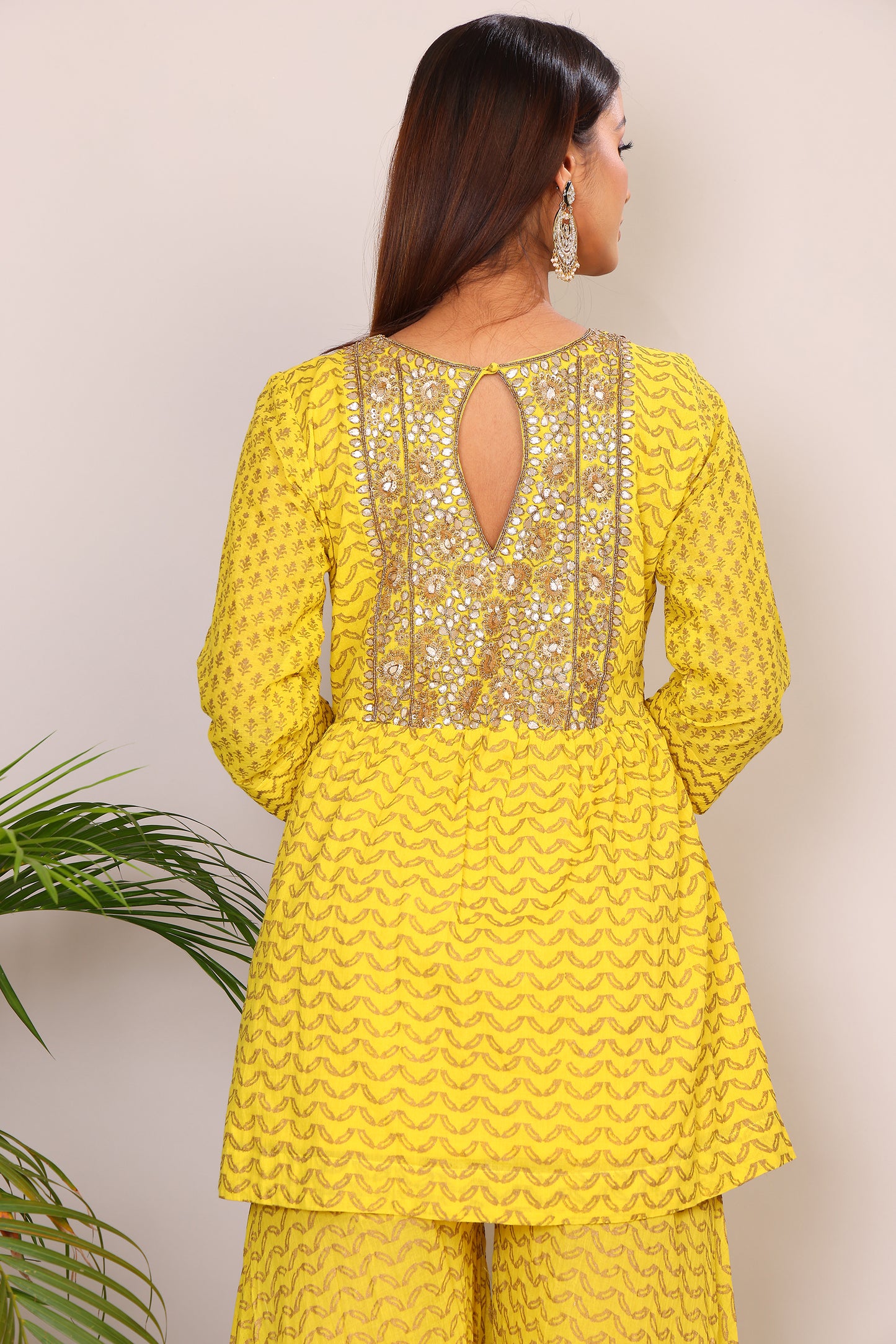 Yellow co-ord with kundan embroidery