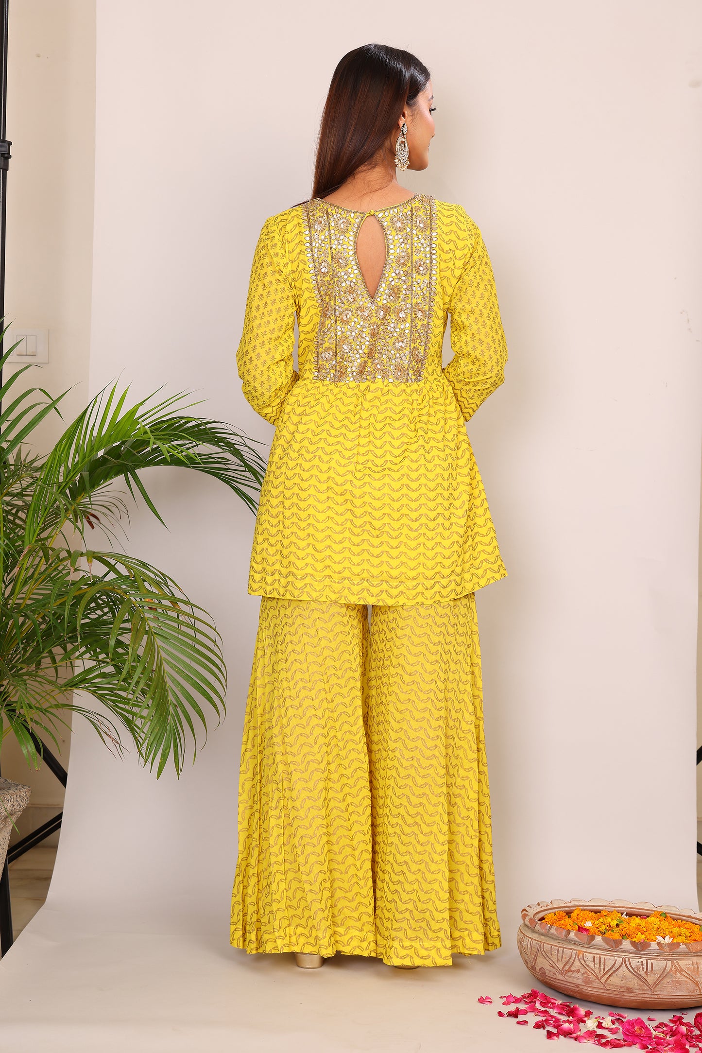 Yellow co-ord with kundan embroidery