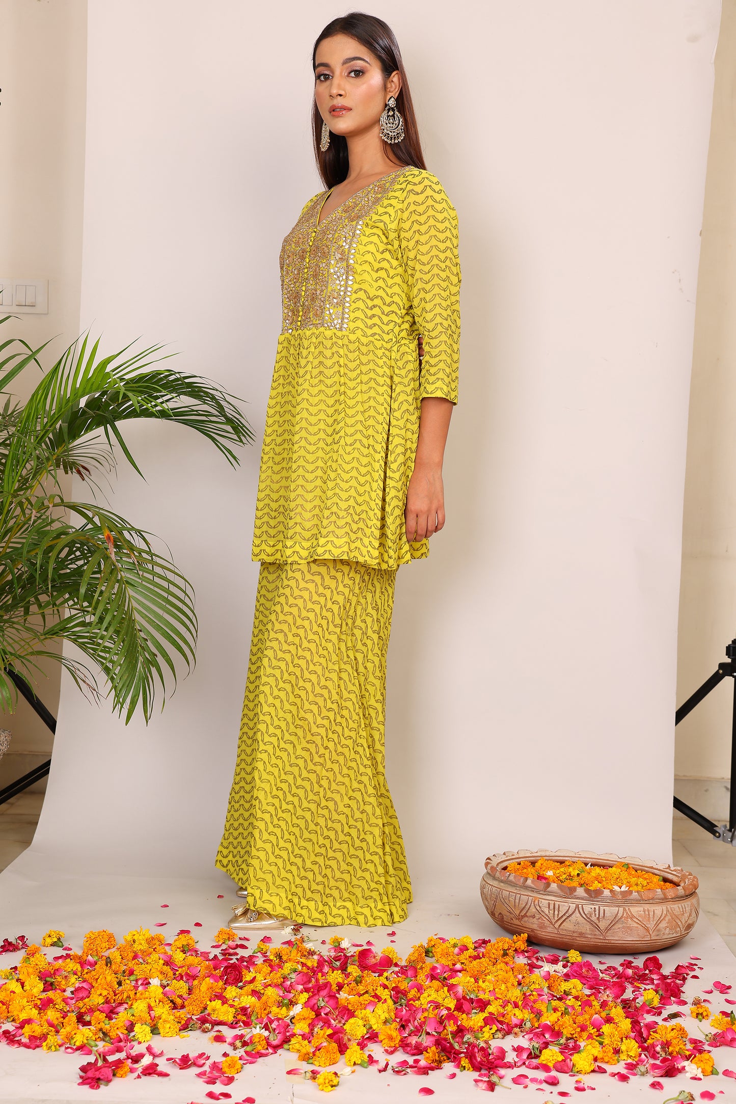 Lime hand block co-ord with Kundan embroidery