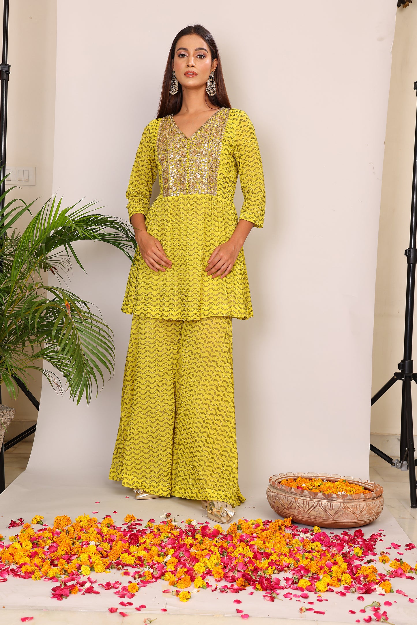 Lime hand block co-ord with Kundan embroidery