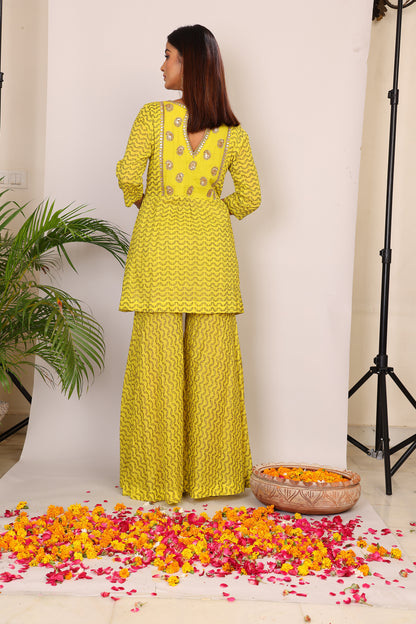 Lime hand block co-ord with Kundan embroidery