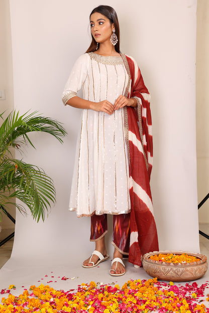 Embroidered Ivory kurta with leheriya dupatta and pants