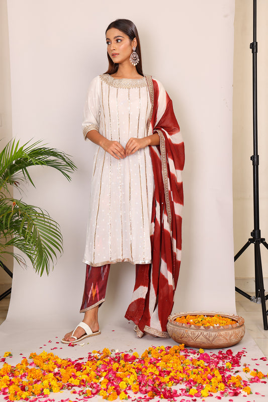 Embroidered Ivory kurta with leheriya dupatta and pants