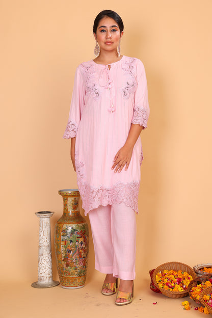 Blush Dori embroidered kurta pants and dupatta