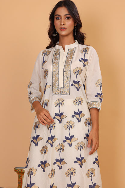 Off white kurta with golden khadi block print with dupatta and pants