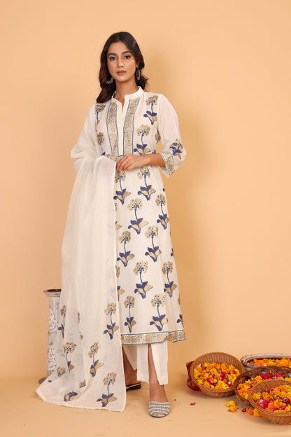 Off white kurta with golden khadi block print with dupatta and pants