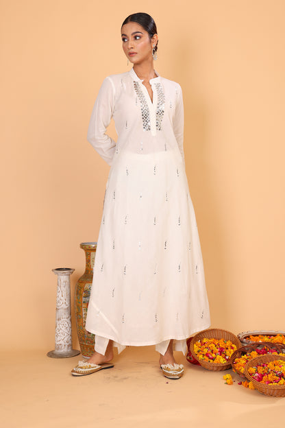 Off white kurta anarkali with mirror embroidery neckline with pants