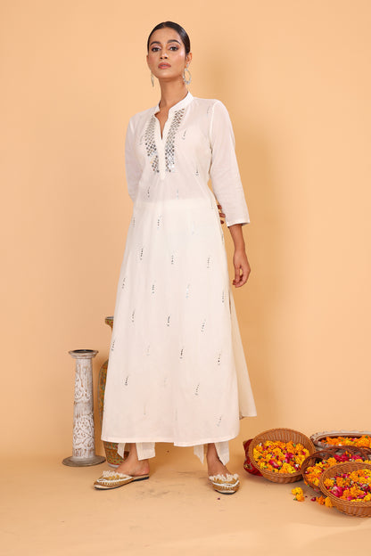 Off white kurta anarkali with mirror embroidery neckline with pants