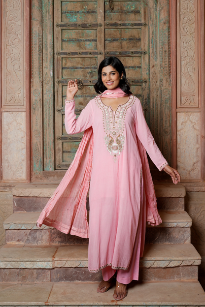 A soft blush-pink kurta Set