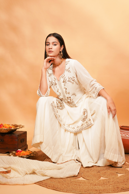 Ivory kurta with flared Pants