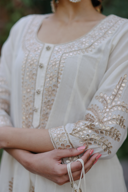 Off white kalidaar kurta with salwaar and dupatta