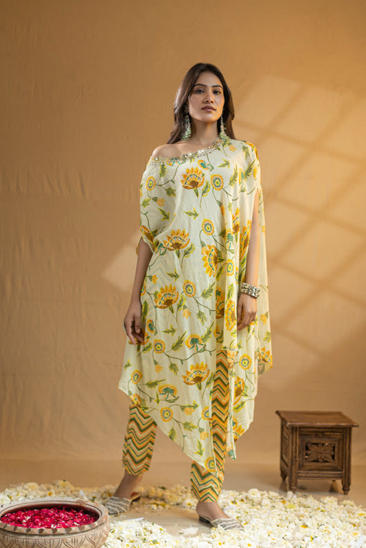 Floral Cape with Embroidered Neckline, Perfectly Paired with Chevron Print Straight Pants