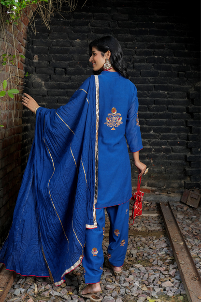 A blue kurta with zari embroidery pant