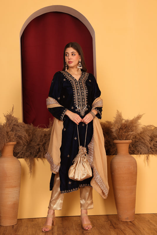 Chic Black Velvet Kurta Set