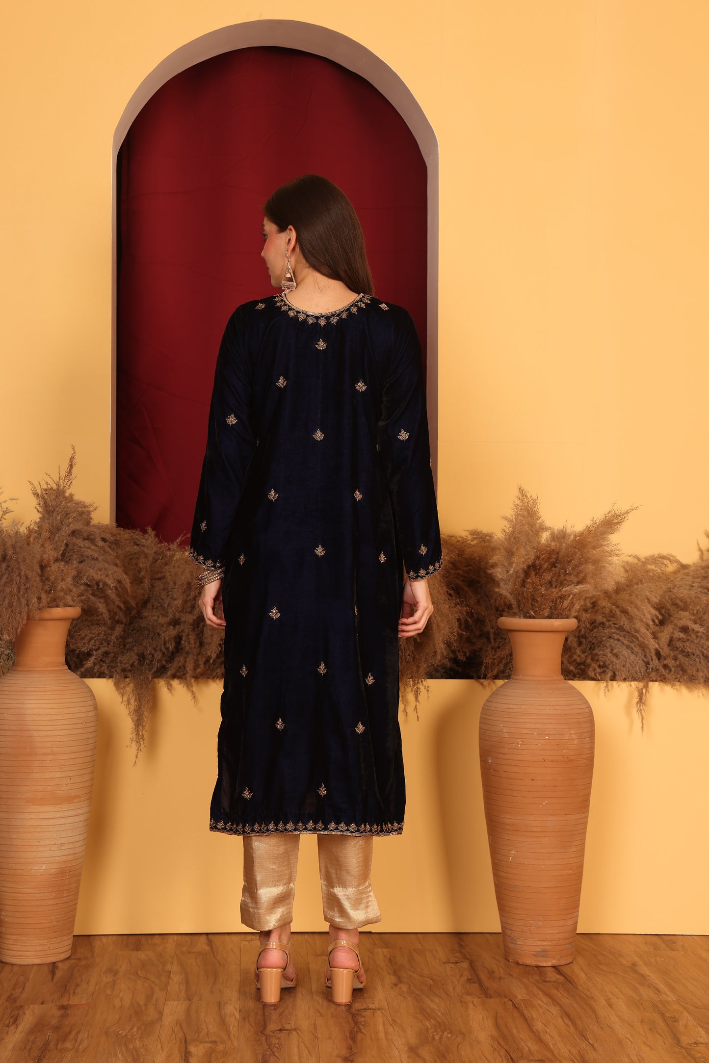 Chic Black Velvet Kurta Set