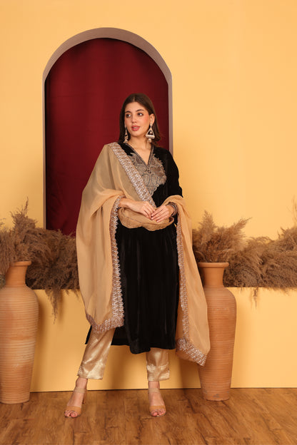 Kashmiri-Inspired Velvet Kurta Set