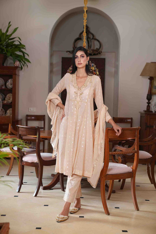 Bird embroidery on zari polka dot fabric kurta set