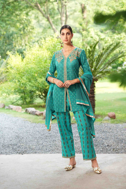 Green kurta with hand block print and embroidered bodice