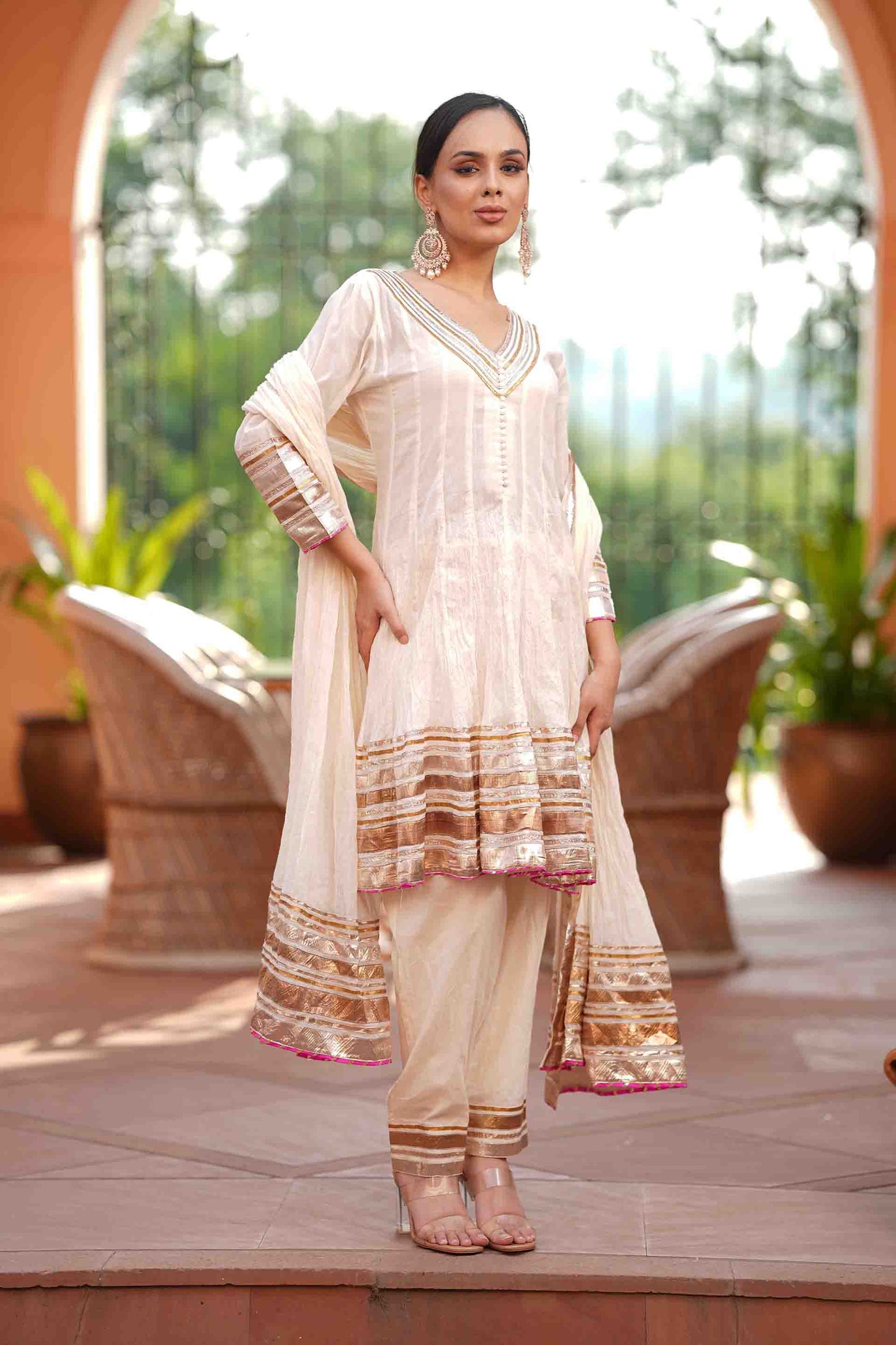 Kalidaar kurta short with gota borders