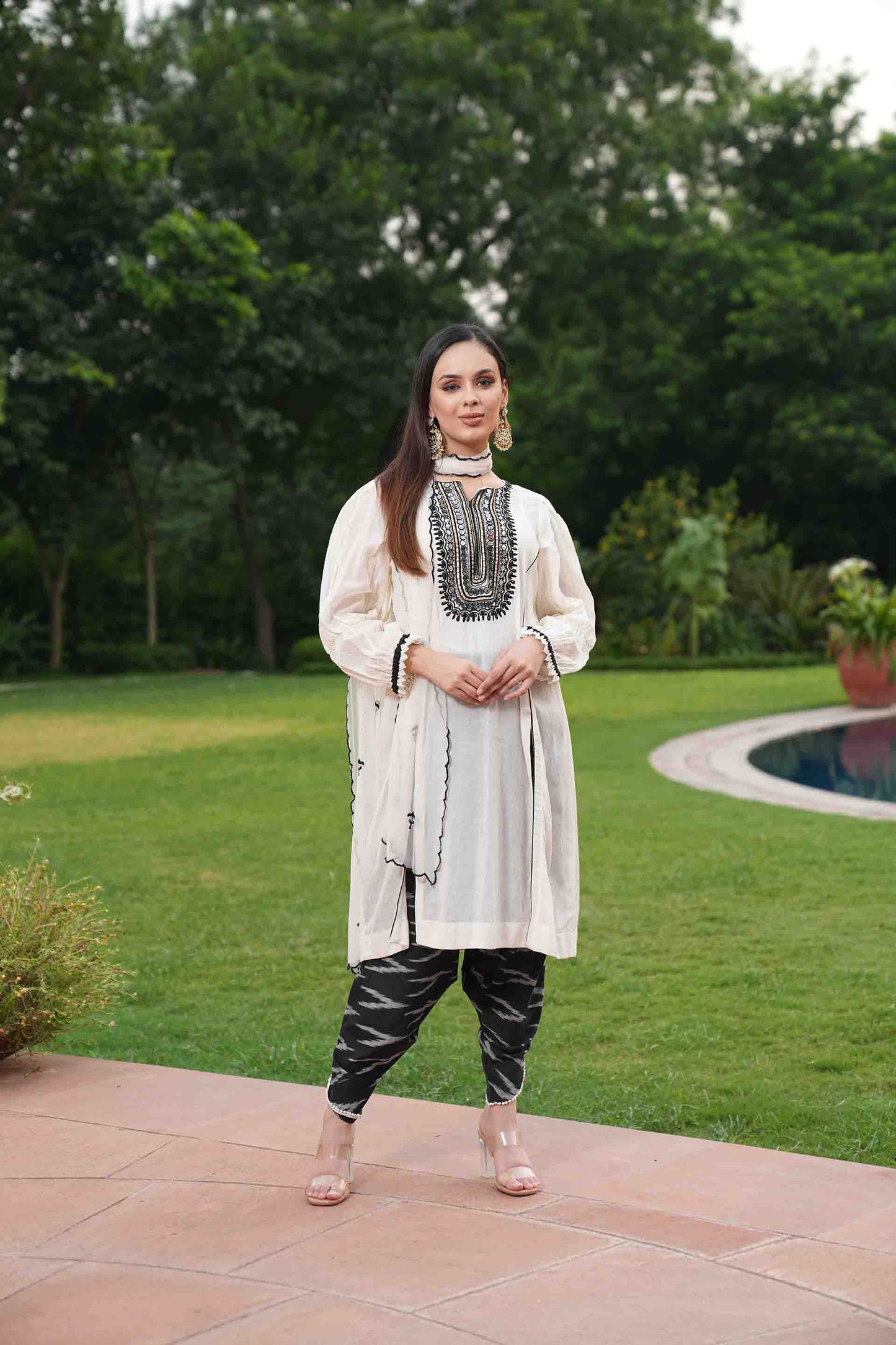 Black ikat kurta set with mirror embroidery