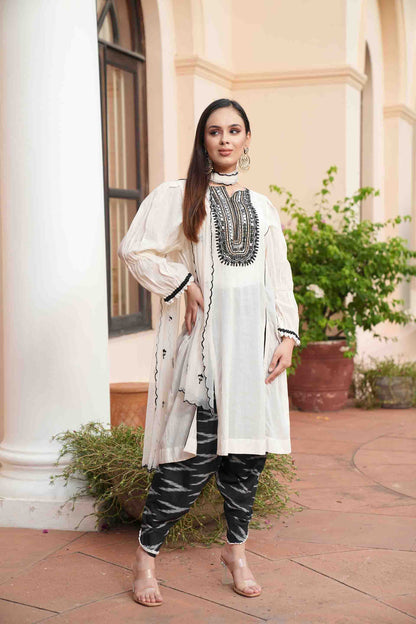 Black ikat kurta set with mirror embroidery