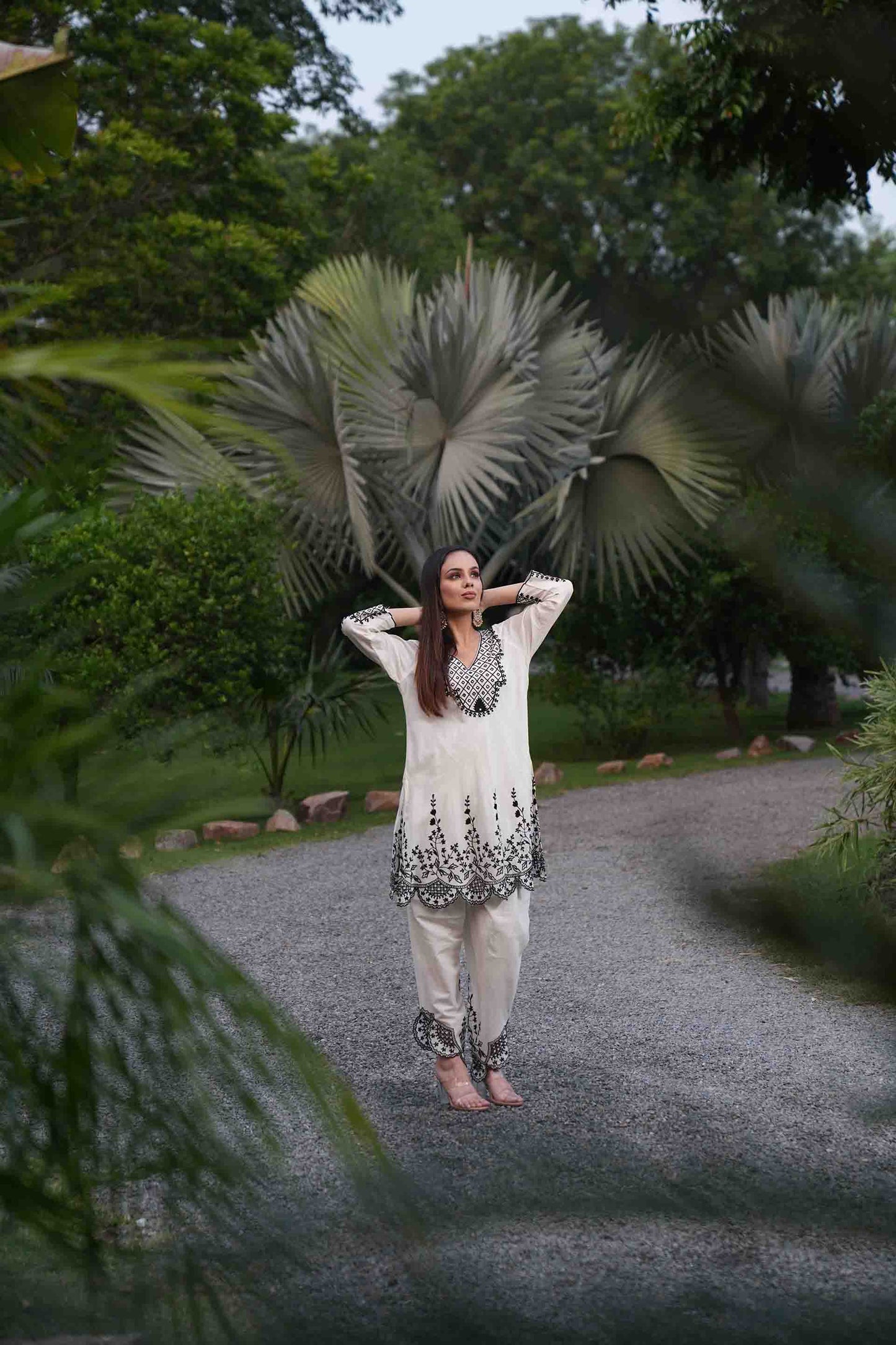 White Mughal motifs and scallop kurta and pants