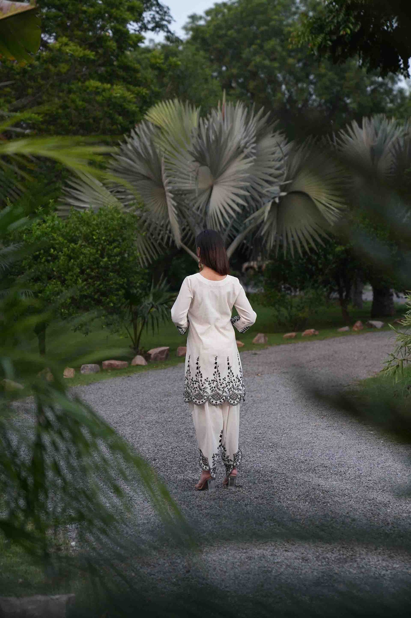 White Mughal motifs and scallop kurta and pants